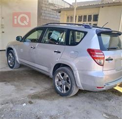 تۆیۆتا ڕاڤ 4